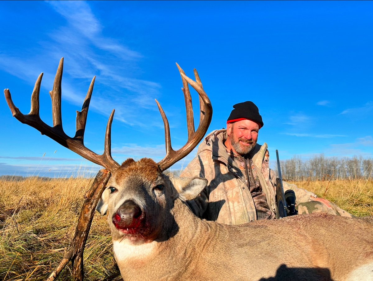 Whitetail Hunts Photo